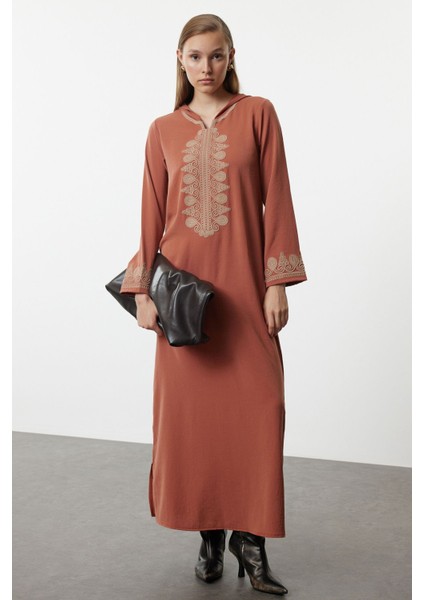Tarçın Kapüşonlu ve Işleme Detaylı Dokuma Kimono& Kaftan & Jalabiya