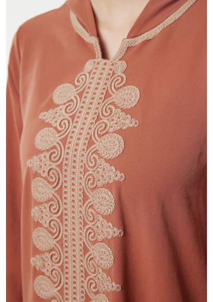 Tarçın Kapüşonlu ve Işleme Detaylı Dokuma Kimono& Kaftan & Jalabiya fırsatları
