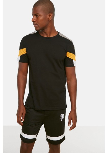 Siyah Slim/dar Kesim Bisiklet Yaka Kısa Kollu Renk Bloklu %100 Pamuk T-Shirt TMNSS20TS0187 fırsatları