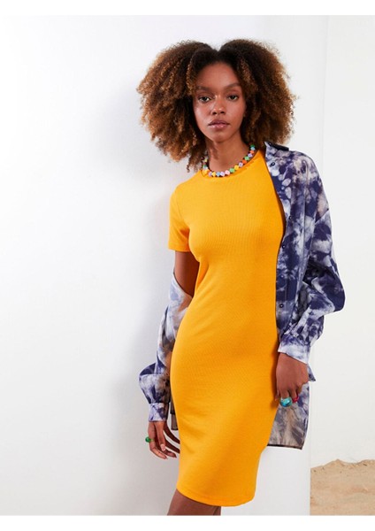 Bisiklet Yaka Düz Kısa Kollu Kadın Elbise fiyatları