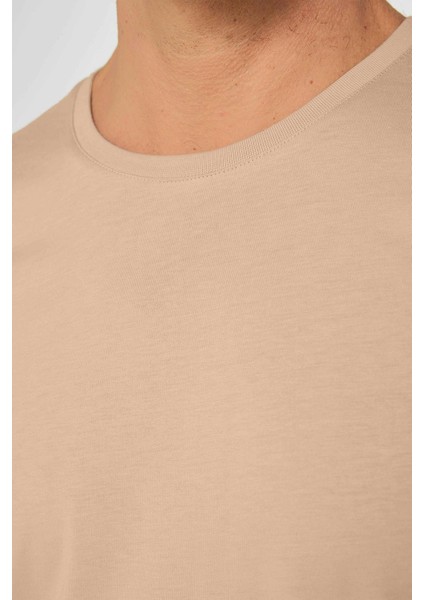 Unisex Slim Fit Dar Kesim %100 Pamuk Yumuşak Dokulu Vizon Renk Bisiklet Yaka Tişört modelleri