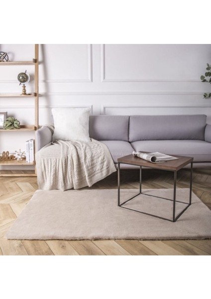 Tavşan Tüyü Post Puffy Beyaz