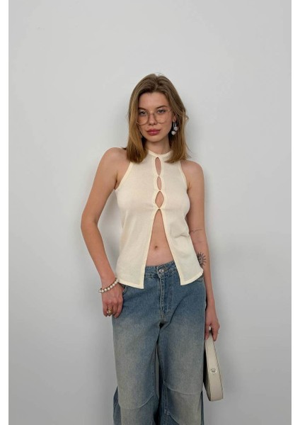 Halter Yaka Göğüs Detay Bluz fiyatları