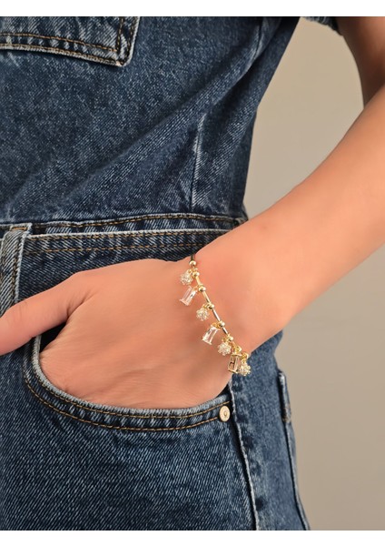 Ayarlanabilir Baget - Top Model Zirkon Taşlı Gold Renk Kelepçe Bileklik