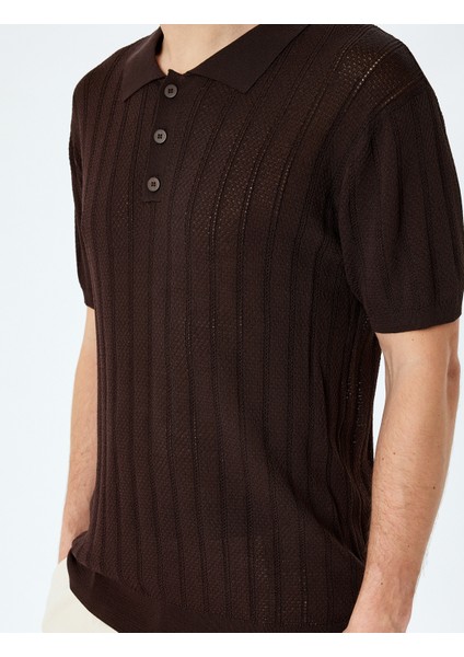 Polo Yaka Düğme Detaylı Viskon Karışımlı Dokulu Kısa Kollu Triko Tişört indirimleri