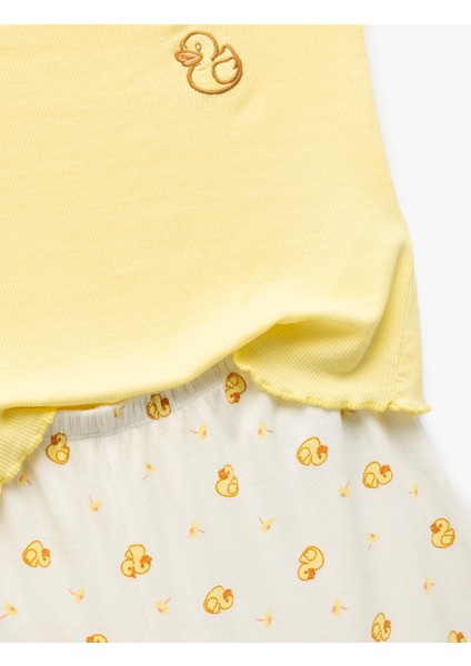 Viskon Kumaş Ördek Baskılı Askılı Şortlu Pijama Takımı