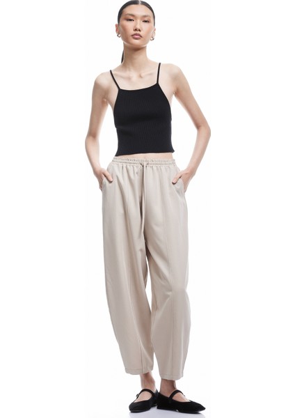 Modal Kumaş Beli Bağcıklı Cepli Balon Fit Pantolon