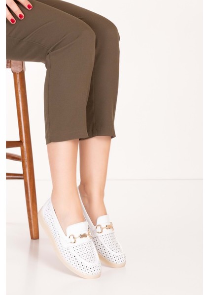 Kadın Deri Yazlı Lazer Delikli Şık Loafer ANL.2999 - Beyaz - 39