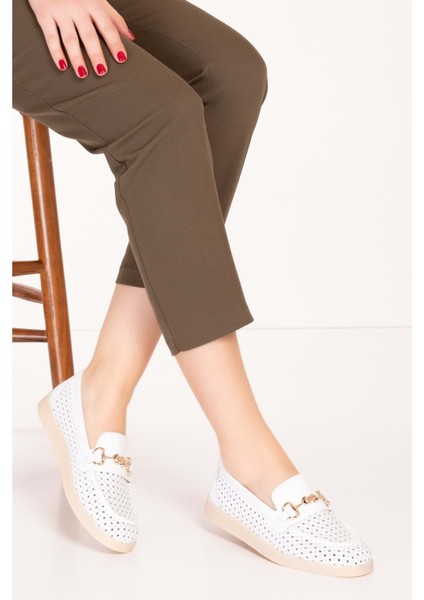 Kadın Deri Yazlı Lazer Delikli Şık Loafer ANL.2999 - Beyaz - 39 indirimleri