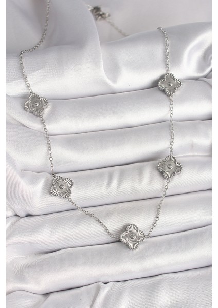 316L Çelik Gümüş Renk Zincir İşlemeli Yonca Model Kadın Kolye fiyatları