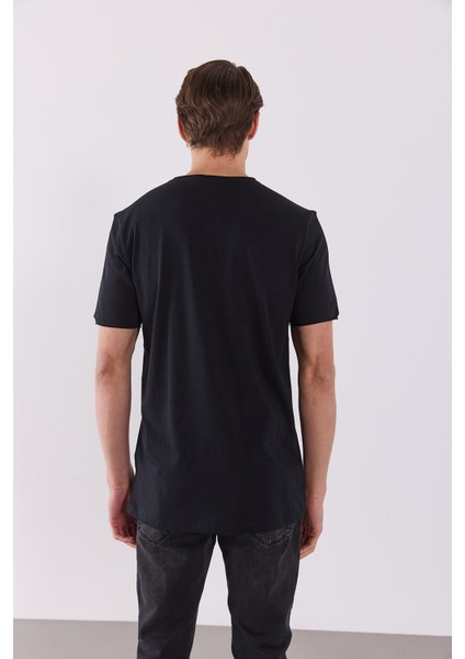 Simon Bisiklet Yaka Cep Detaylı Basic Tişört - Siyah fırsatları