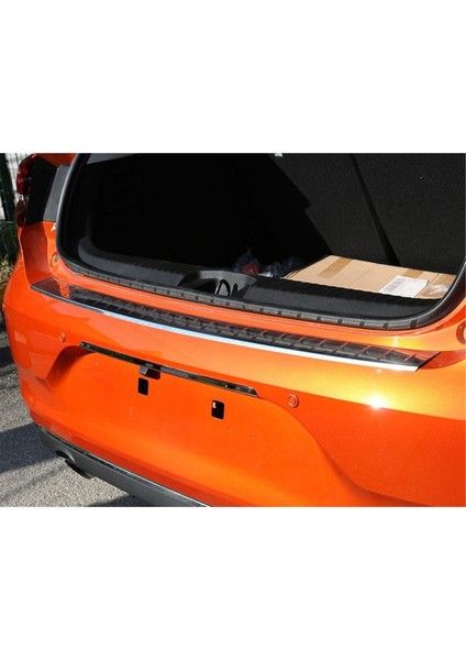Renault Clio Arka Tampon Eşiği - Krom | Hb (2019+)