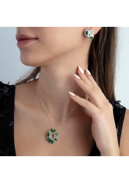 Icecut Pırlanta Montur Emerald Amore Küpe