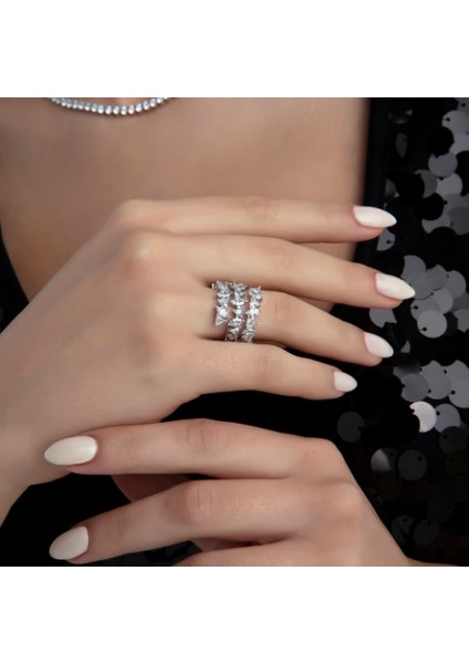 Zircon Asimetrik Dizim Yüzük