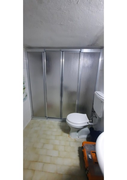 akabin 160 Cmil 180 cm Arası 2 Sabit 2 Sürgülü Ortadan Girişli Mika Duşakabin