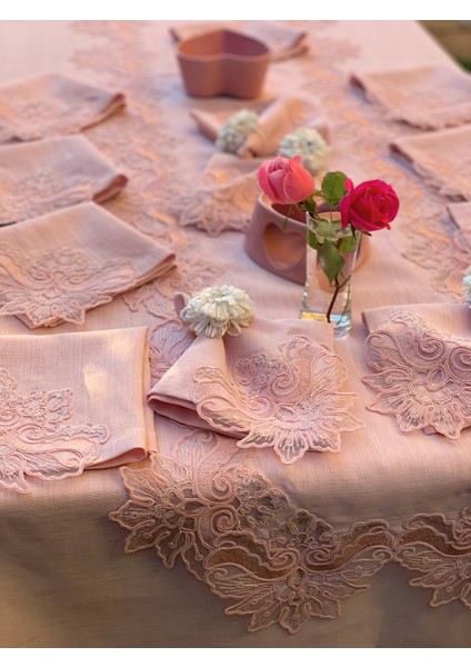 Masa Örtüsü Pembe Fransiz Dantelli 160/220 cm Masa Örtüsü 8 Pecete