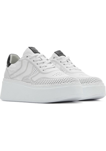 Kadın Beyaz Beğcıklı Kalın Tabanlı Deri Sneaker 25SFD371418