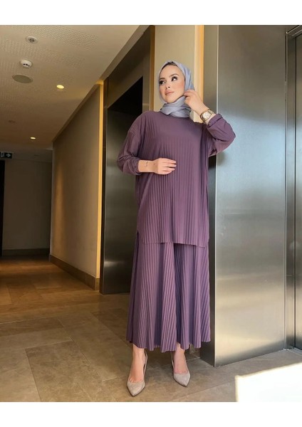 Piliseli Bol Kesim Pantolonlu Takım