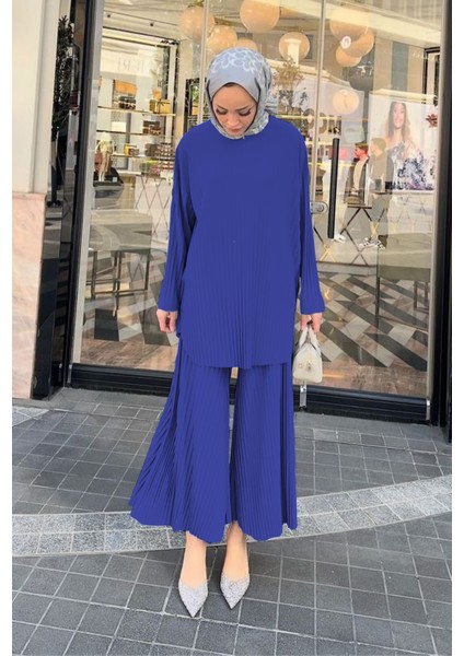 Piliseli Bol Kesim Pantolonlu Takım