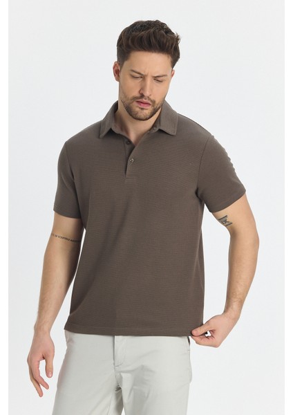 Jaguar Erkek Vizon Pamuk Karışımlı Çekmeyen Likralı Kumaş Yırtmaç Detaylı Slim Fit Polo Yaka Tişört