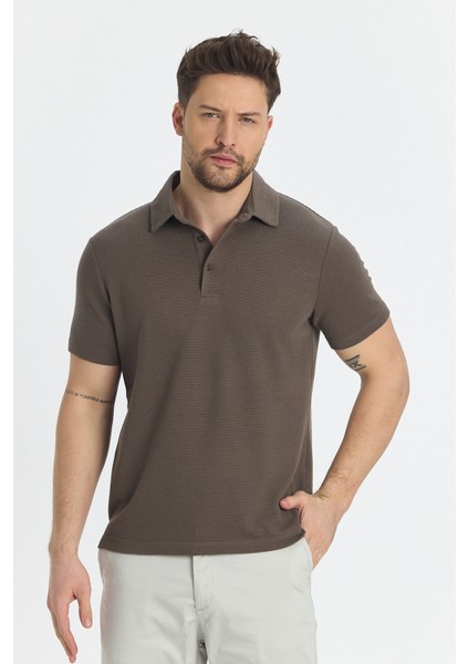 Jaguar Erkek Vizon Pamuk Karışımlı Çekmeyen Likralı Kumaş Yırtmaç Detaylı Slim Fit Polo Yaka Tişört modelleri