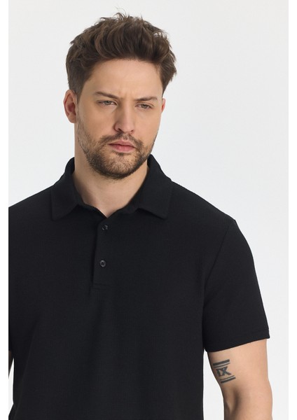 Jaguar Erkek Siyah Pamuk Karışımlı Çekmeyen Likralı Kumaş Yırtmaç Detaylı Slim Fit Polo Yaka Tişört fiyatları