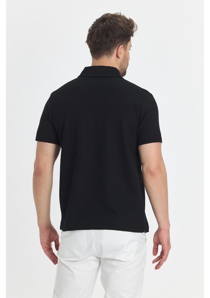 Jaguar Erkek Siyah Pamuk Karışımlı Çekmeyen Likralı Kumaş Yırtmaç Detaylı Slim Fit Polo Yaka Tişört fırsatları