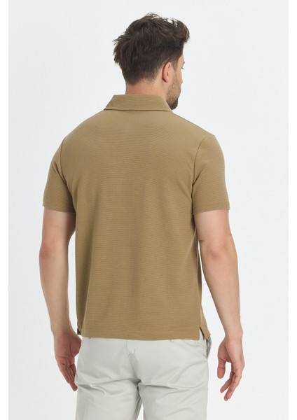 Jaguar Erkek Camel Pamuk Karışımlı Çekmeyen Likralı Kumaş Yırtmaç Detaylı Slim Fit Polo Yaka Tişört fırsatları