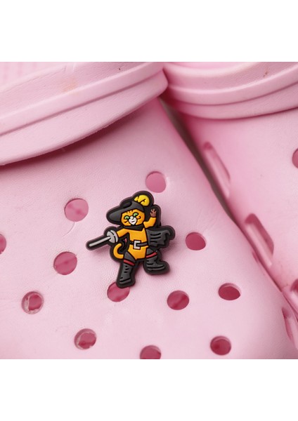 Shrek Çizmeli Kedi Jibbz Terlik Süsü