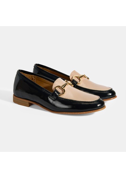 Siyah Kadın Metal Aksesuarlı Slip-On Rugan Loafer fiyatları