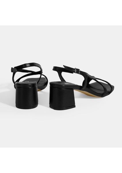 Siyah Kadın Toka Aksesuarlı Slingback Deri Topuklu Sandalet fırsatları