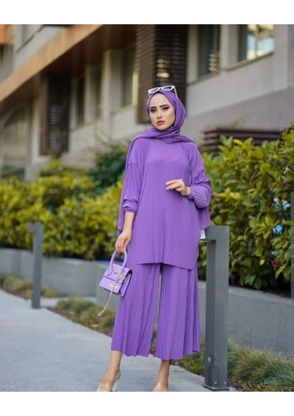 Piliseli Bol Kesim Pantolonlu Takım