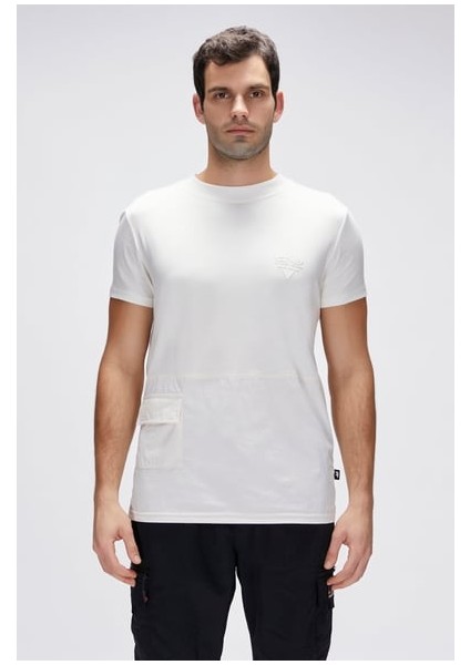 25,01,07,039 Judson Bad Bear T-Shirt fırsatları