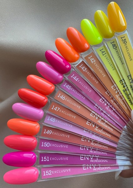 Kalıcı Oje Exclusive Seri Neon Turuncu 10gr No:149 fiyatları