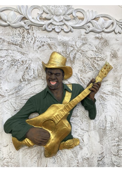 Gitar Çalan Adam Müzisyen, Haki