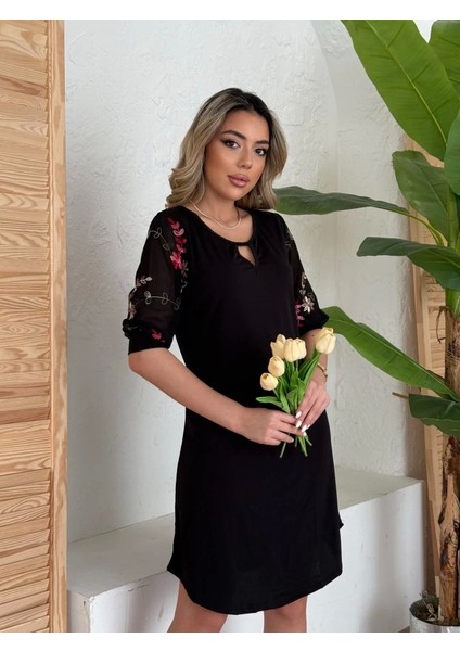 Kadın Fakir Kol Çiçek Desenli Tül Kol Bisiklet Yaka Çiçek Desen Sandy Salaş Kısa Elbise