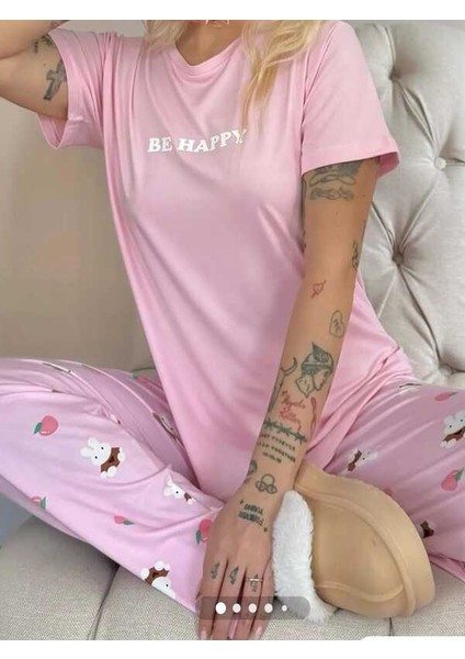 Pembe Tavsan Desenli Milan Kumaş Pijama Takımı