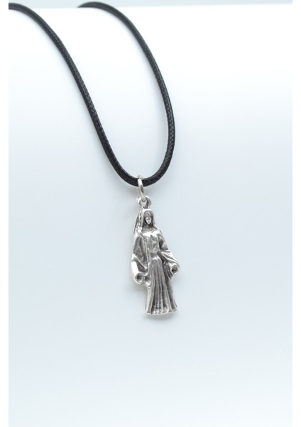 Minimal Meryem Ana Gümüş Kaplama Deri İp Kolye