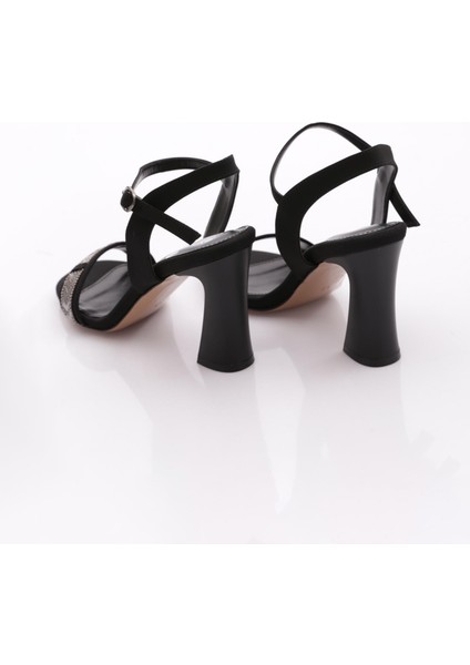 801 Kadin Aksesuarli Topuklu Ayakkabi modelleri