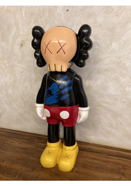 Kaws Büyük modelleri