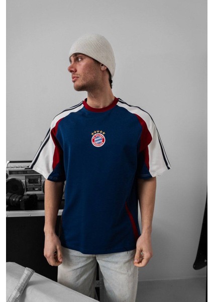 Takım Arma Nakışlı Oversize T-Shirt