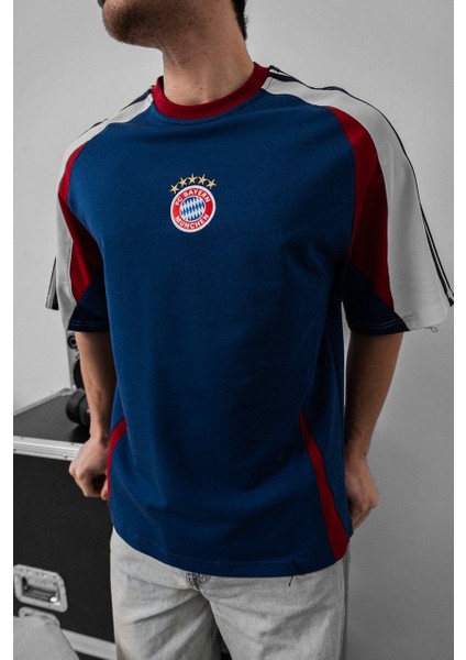 Takım Arma Nakışlı Oversize T-Shirt
