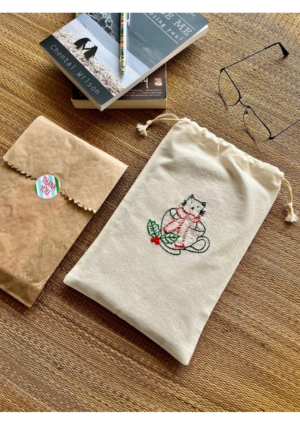 Nakışlı Kitap Kılıfı Ham Kumaş Kedi Motifli Kitap Sever Hediyesi fırsatları