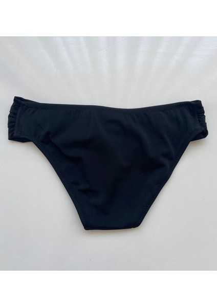 Siyah Kalın Kenarlı Dar Kalıp Bikini Altı