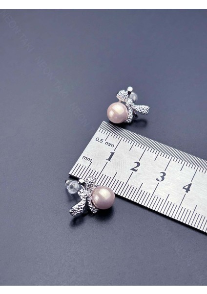 , Duyarlılık Etiketi ve Pembe İncili, Kurdele Figürlü Küpe 591, Gümüş Renk fırsatları
