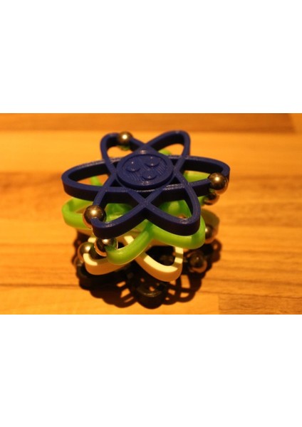 Atom Fidget Spinner Toy - Hand Spin Focus Sadece Plastik Aparattır