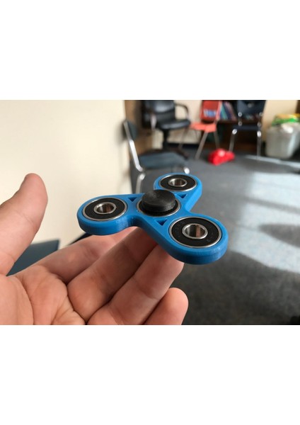 Fidget Spinner Sadece Plastik Aparattır