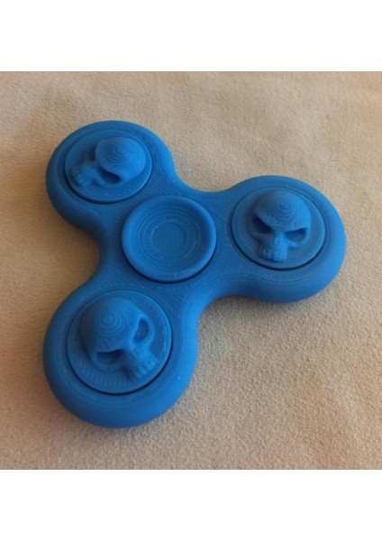 Fidget Tri-Spinner With Themed Bearing Caps Sadece Plastik Aparattır
