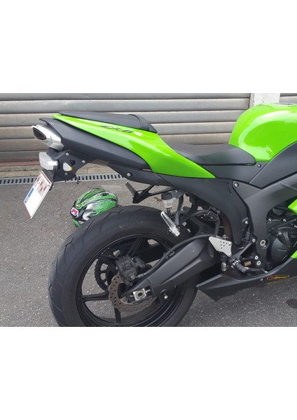 Kawasaki ZX6R 2007 Için Plaka Tutucusu T2442200 Sadece Plastik Aparattır