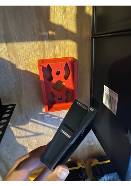 BYR3D Ryobi 40V Pil Duvara Montaj Tutucu T2534981